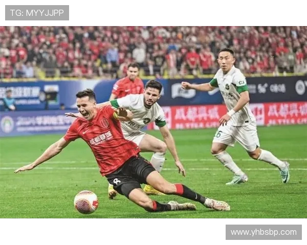 足球老将继续保持稳健表现，经验与技术推动球队逆袭趋势明显