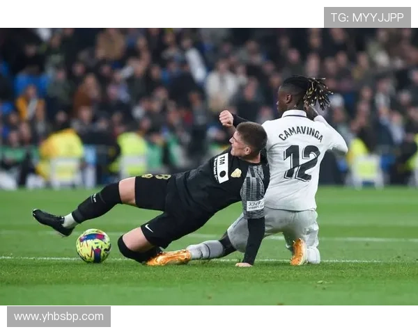 阿什拉夫近期与伤病斗争状态回暖