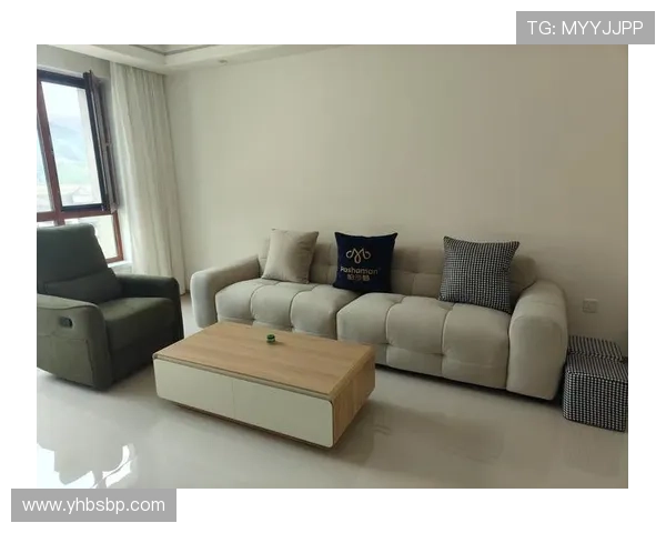 管晨辰的鞋柜，我敢打赌比我家客厅还奢侈吧？